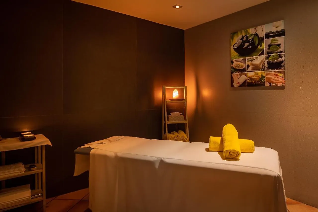 Hotel Golden Bahia De Tossa & Spa 4* Sup. Tossa de Mar