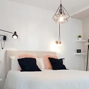 https://divine.in-canary-islands.com